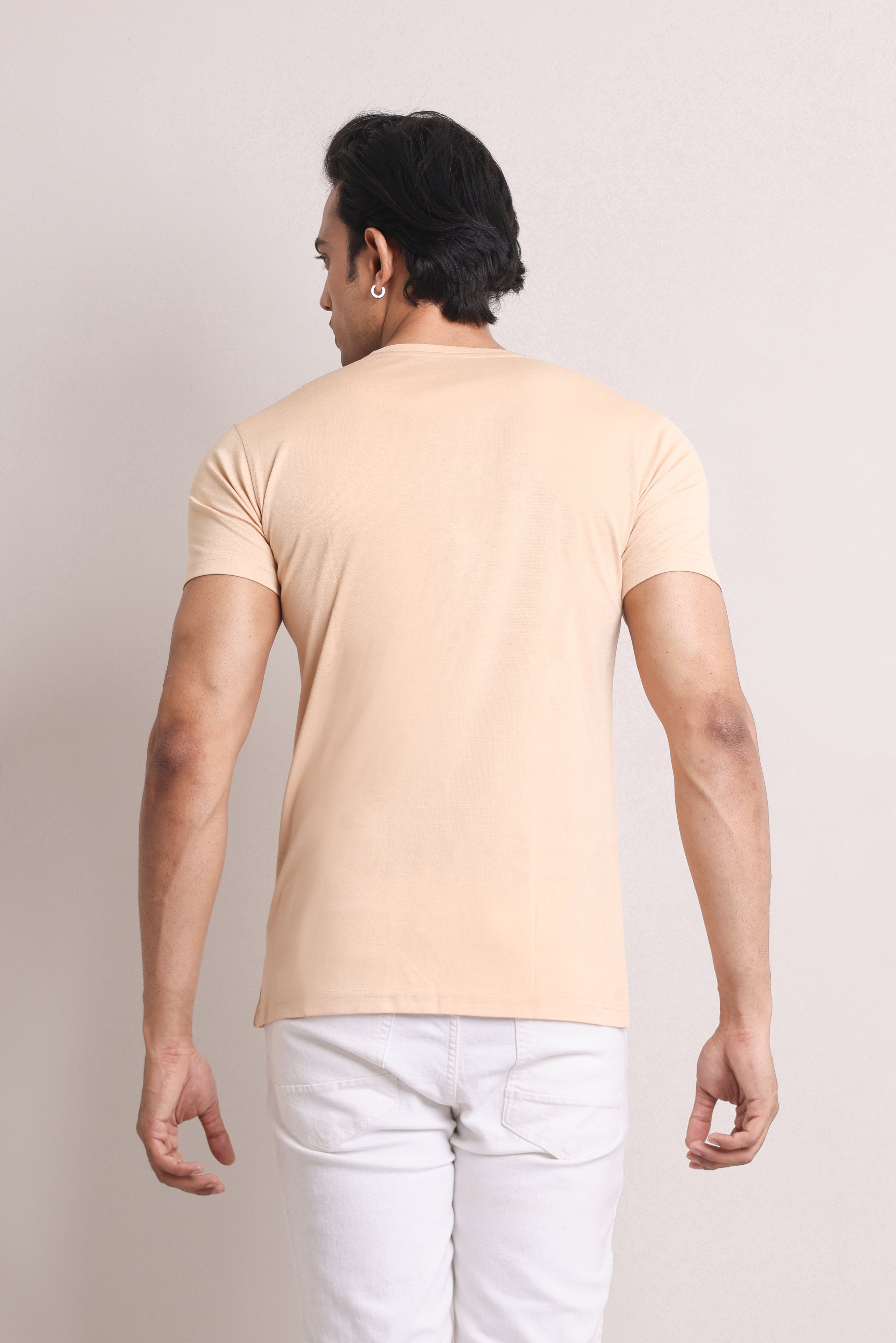 The Civao Solid Slim Fit T-Shirt