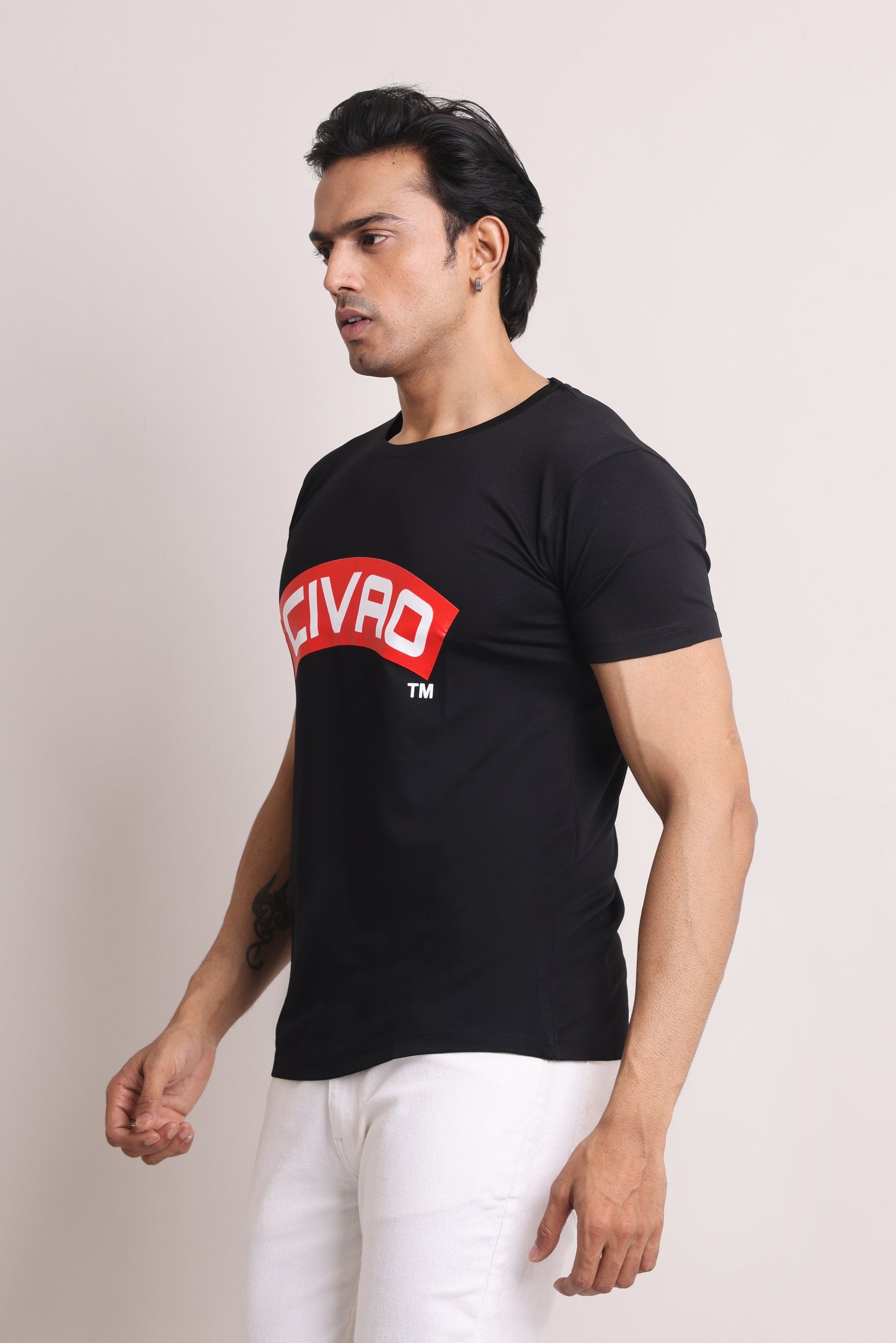 The Civao Slim Fit  Black T-Shirt