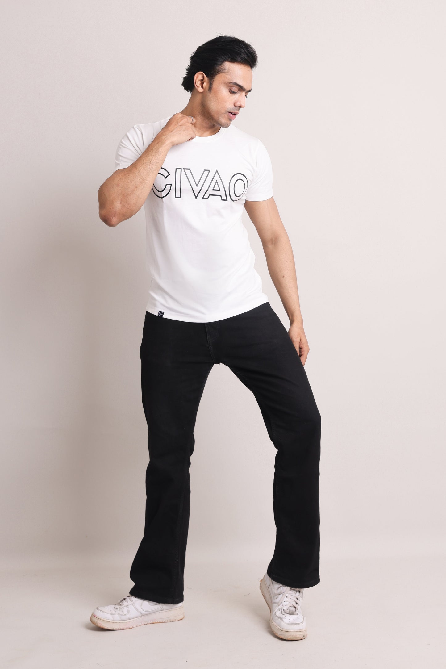 The Civao Slim Fit White T-Shirt